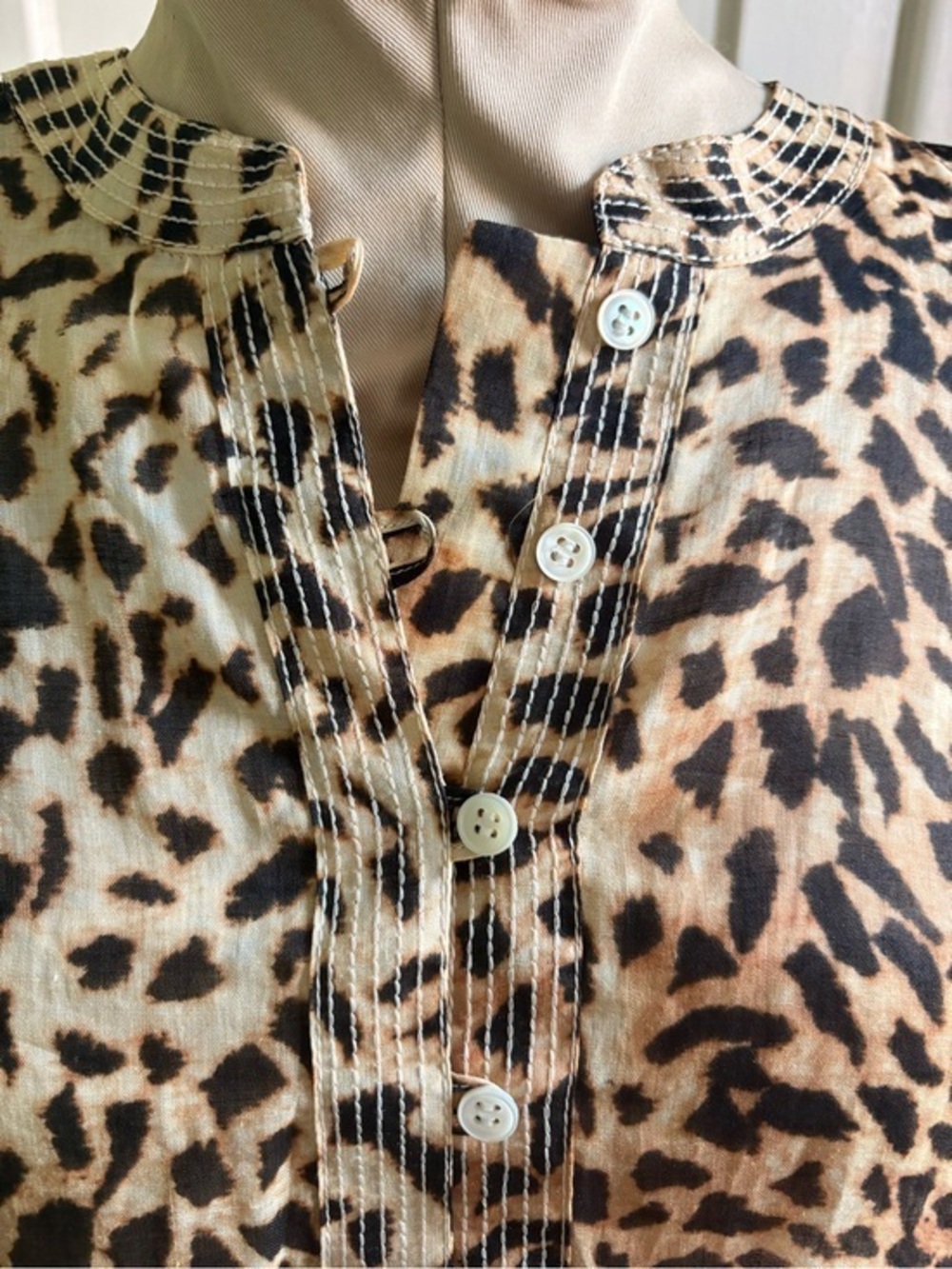 Banana Republic Sleeveless Leopard Print Camisole size M